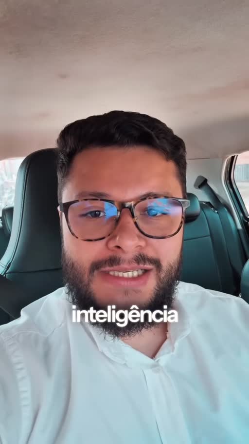 João Falcão contando a ligação do Danilo, da Exatta Solar, depois do relatório do CRM com IA